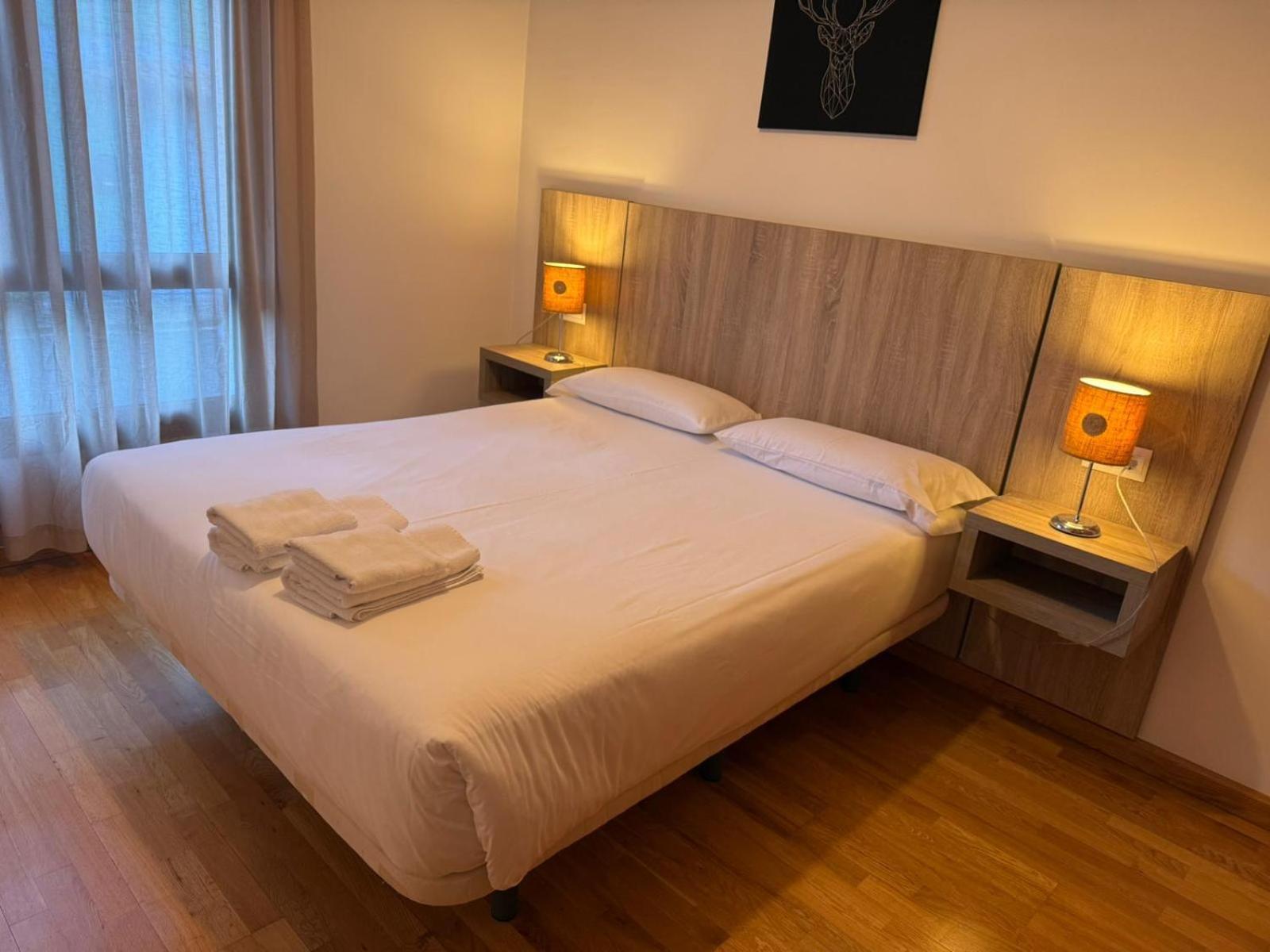 Apartamentos El Caxigu Аренас-де-Кабралес Экстерьер фото