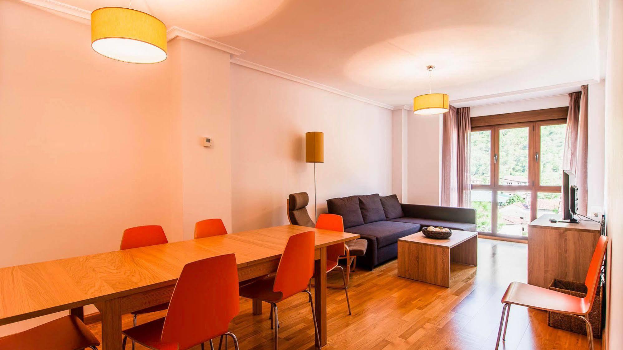 Apartamentos El Caxigu Аренас-де-Кабралес Экстерьер фото